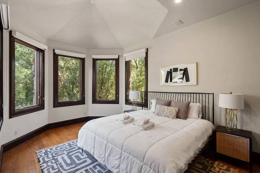 Cross Lake Hideaway Austin vacation rental photo 6