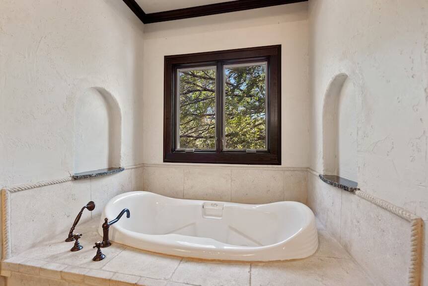 Cross Lake Hideaway Austin vacation rental photo 32