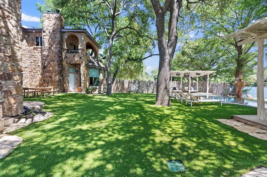 Cross Lake Hideaway Austin vacation rental photo 39
