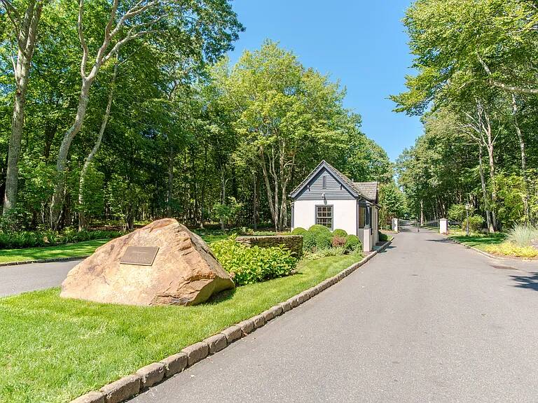 Fox Retreat Hamptons vacation rental photo 36