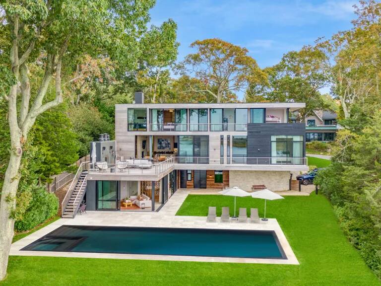 Montague Hamptons vacation rental photo 1