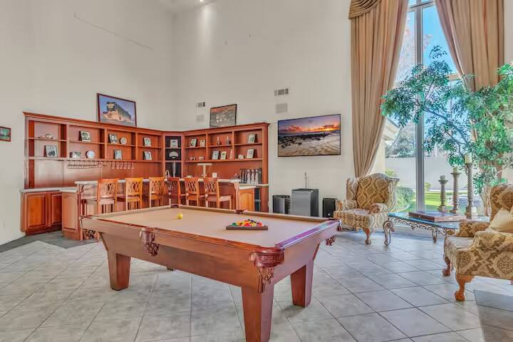 Vegas Outpost Las Vegas vacation rental photo 16