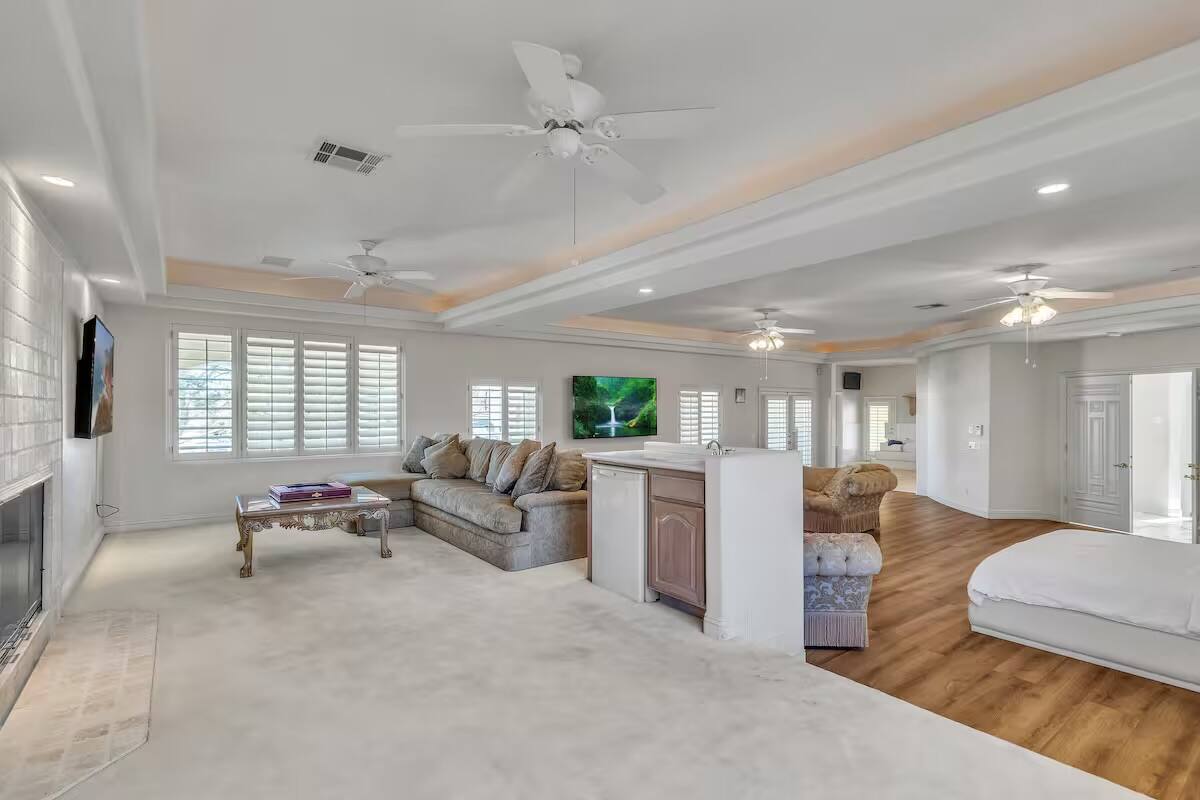 Vegas Outpost Las Vegas vacation rental photo 31