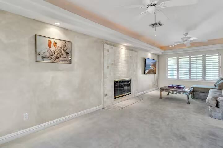 Vegas Outpost Las Vegas vacation rental photo 33
