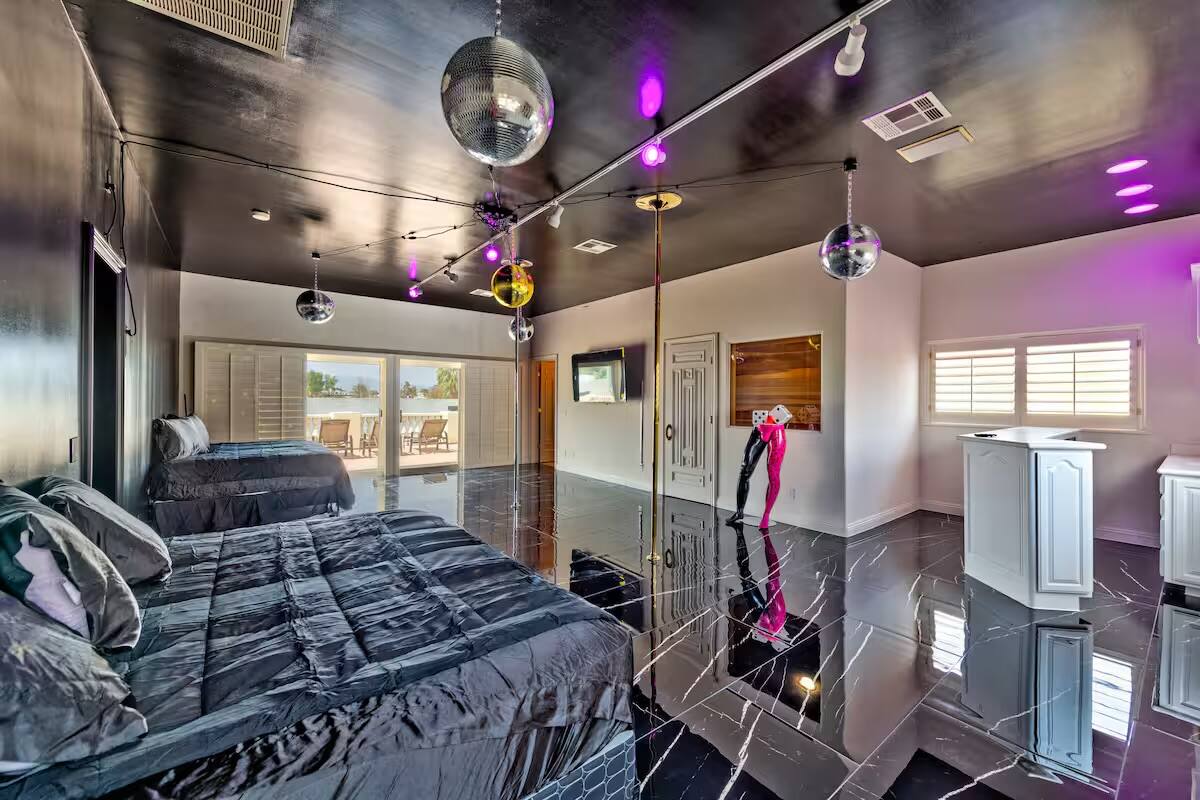 Vegas Outpost Las Vegas vacation rental photo 55