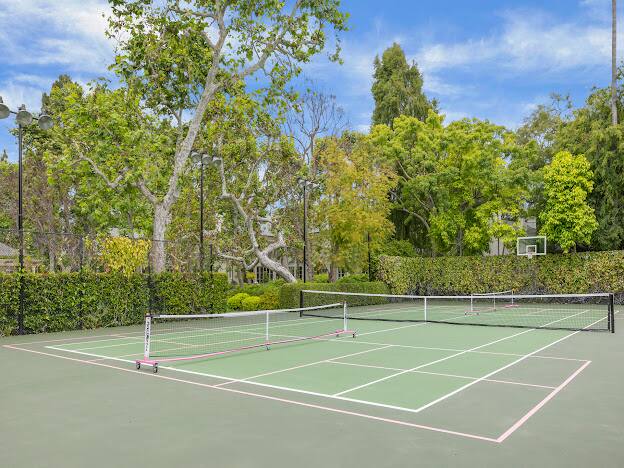 Beverly Wonderland Los Angeles vacation rental photo 35