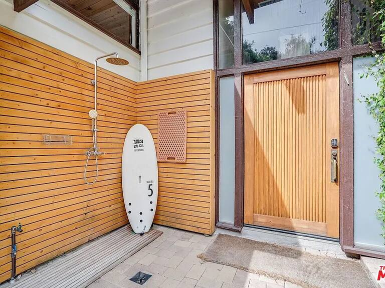 Fairfield Hideaway Los Angeles vacation rental photo 2