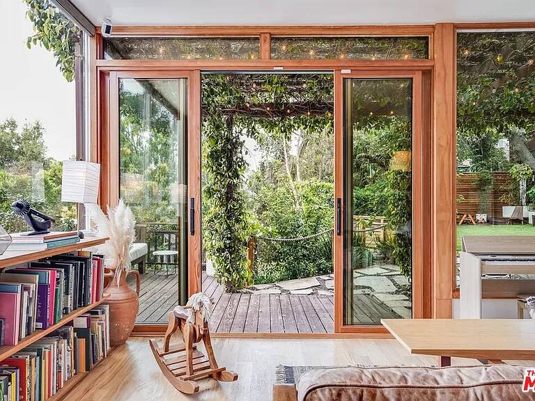 Fairfield Hideaway Los Angeles vacation rental photo 9