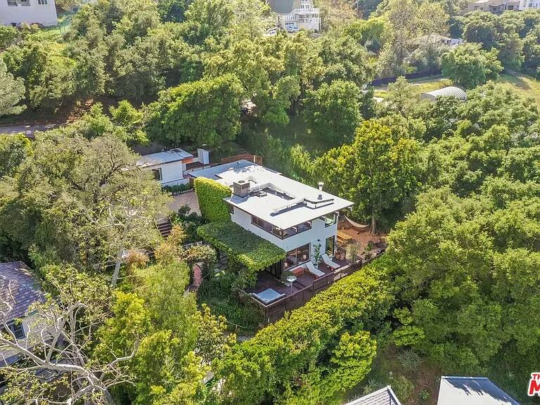 Fairfield Hideaway Los Angeles vacation rental photo 58