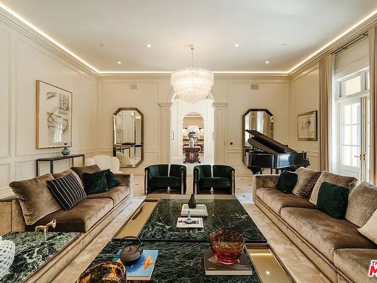 Gagganeau Chateau Los Angeles vacation rental photo 13