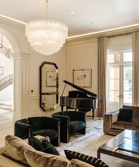 Gagganeau Chateau Los Angeles vacation rental photo 18