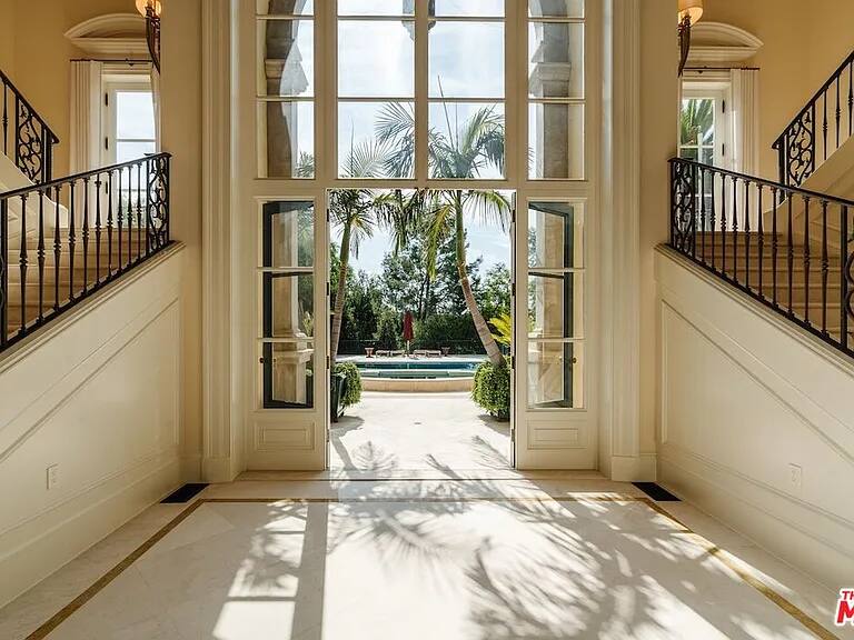 Gagganeau Chateau Los Angeles vacation rental photo 44