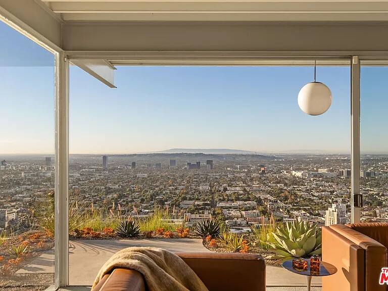 Koenig Los Angeles vacation rental photo 11