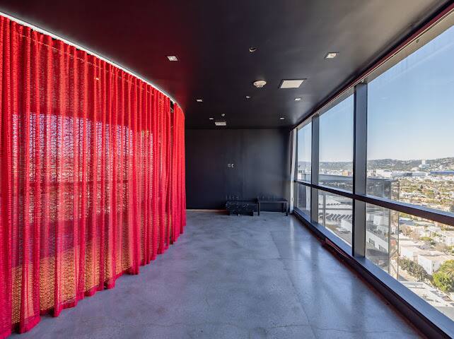 Neptune Noir Penthouse Los Angeles vacation rental photo 7