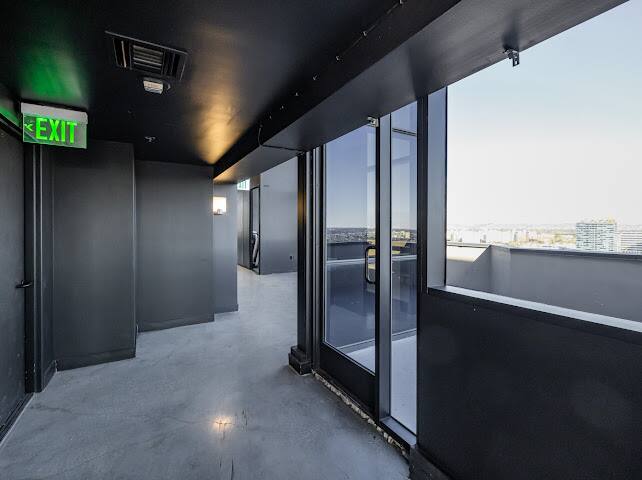 Neptune Noir Penthouse Los Angeles vacation rental photo 24