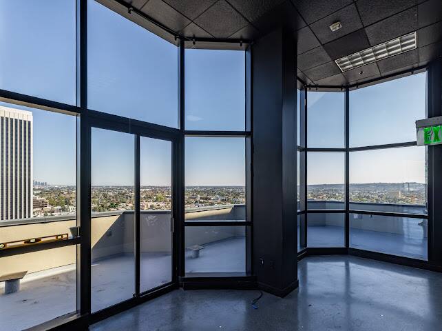 Neptune Noir Penthouse Los Angeles vacation rental photo 29