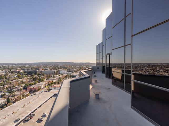 Neptune Noir Penthouse Los Angeles vacation rental photo 39
