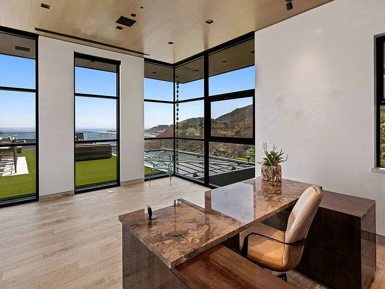 Carbon Haus Malibu vacation rental photo 44