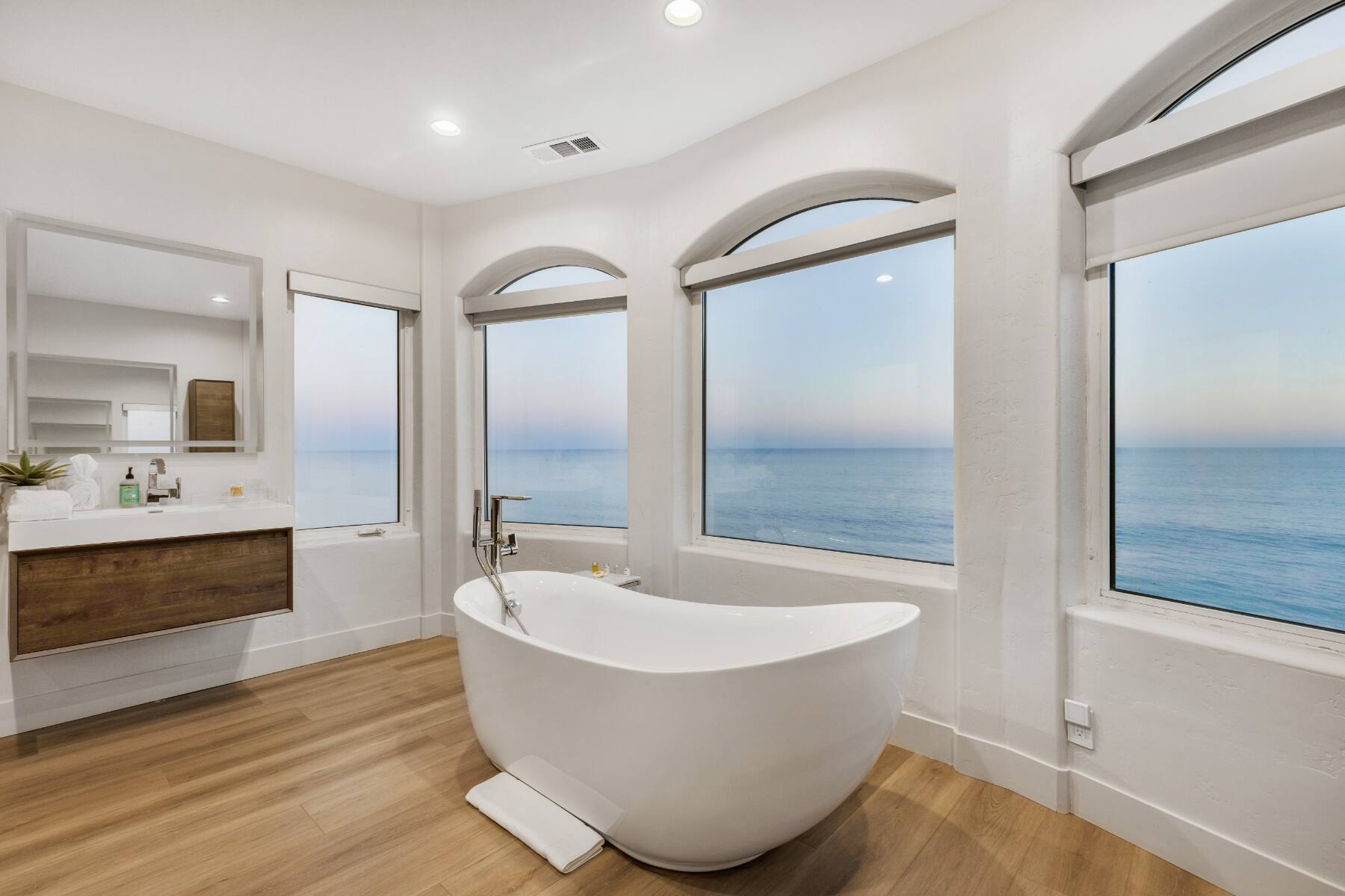 Esco Beach Malibu vacation rental photo 22