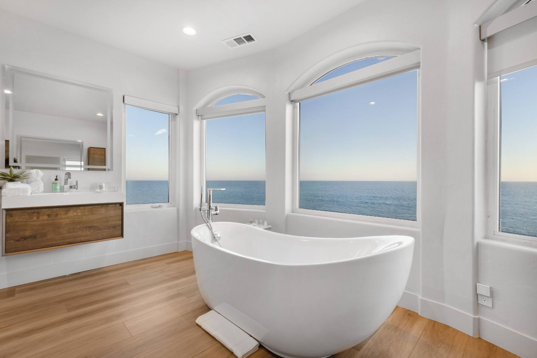 Esco Beach Malibu vacation rental photo 23