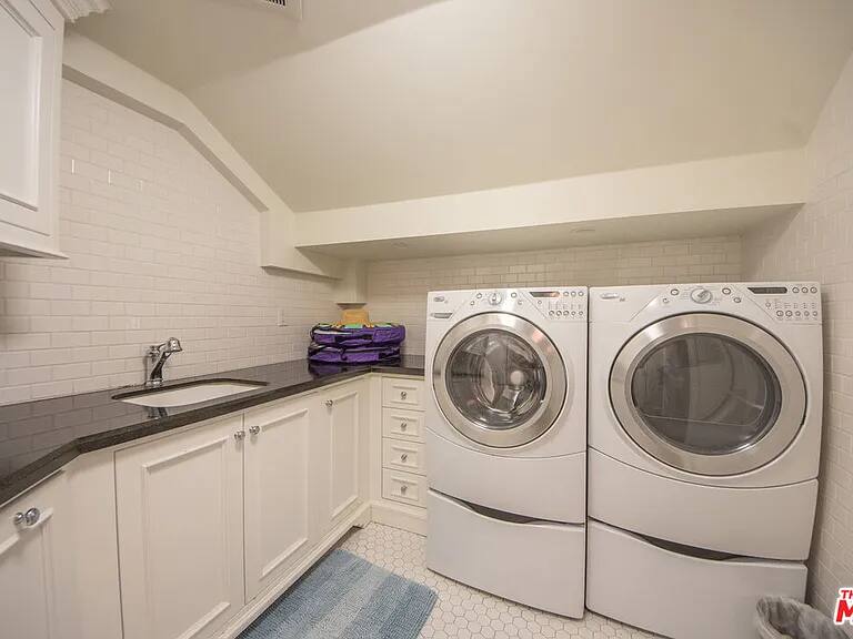Malibu Cape Malibu vacation rental photo 24