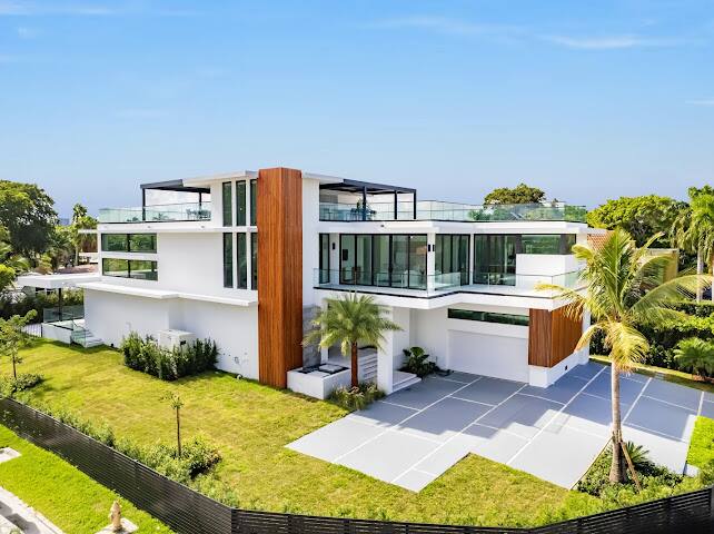 Beachfront Oasis Miami vacation rental photo 7