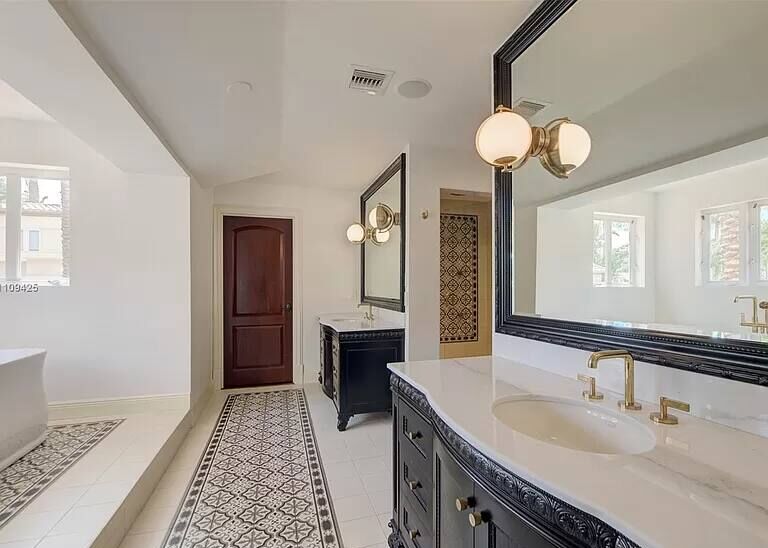 Heartbreak Miami vacation rental photo 16