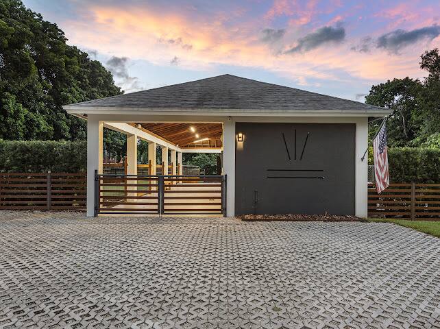 Miami Ranch Miami vacation rental photo 16