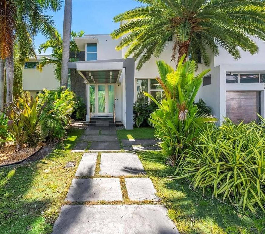 Royal Miami vacation rental photo 3