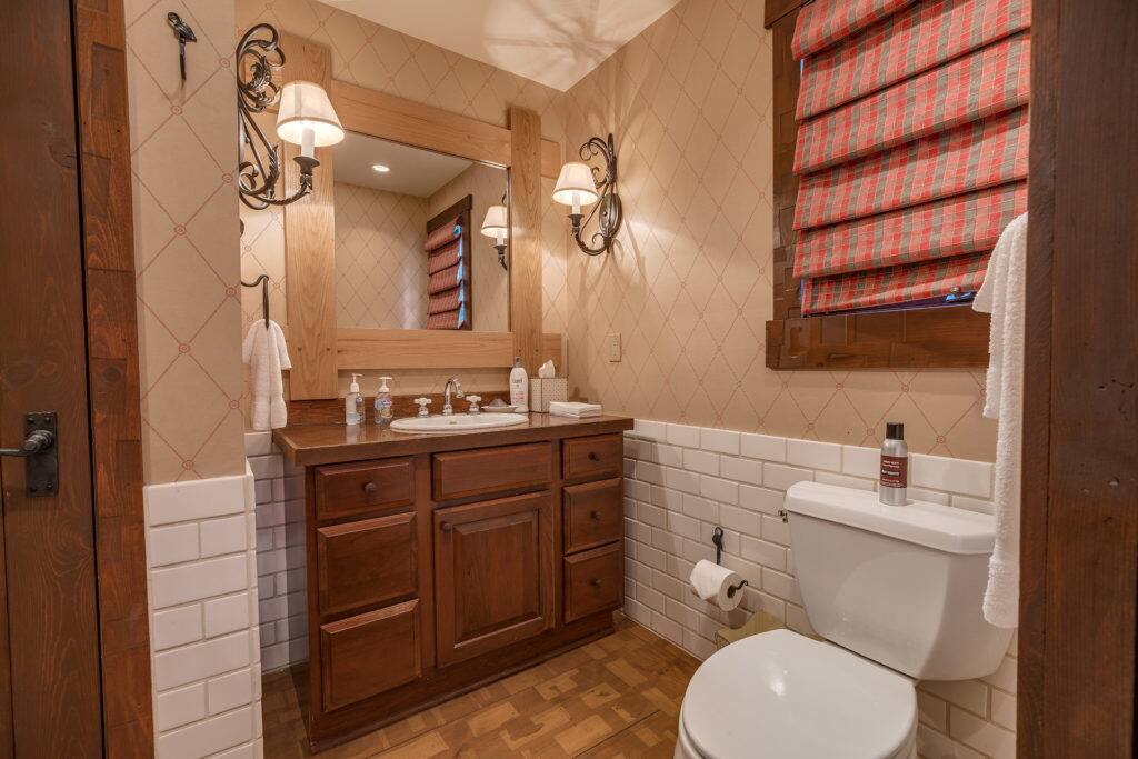 Big Fork Montana vacation rental photo 49