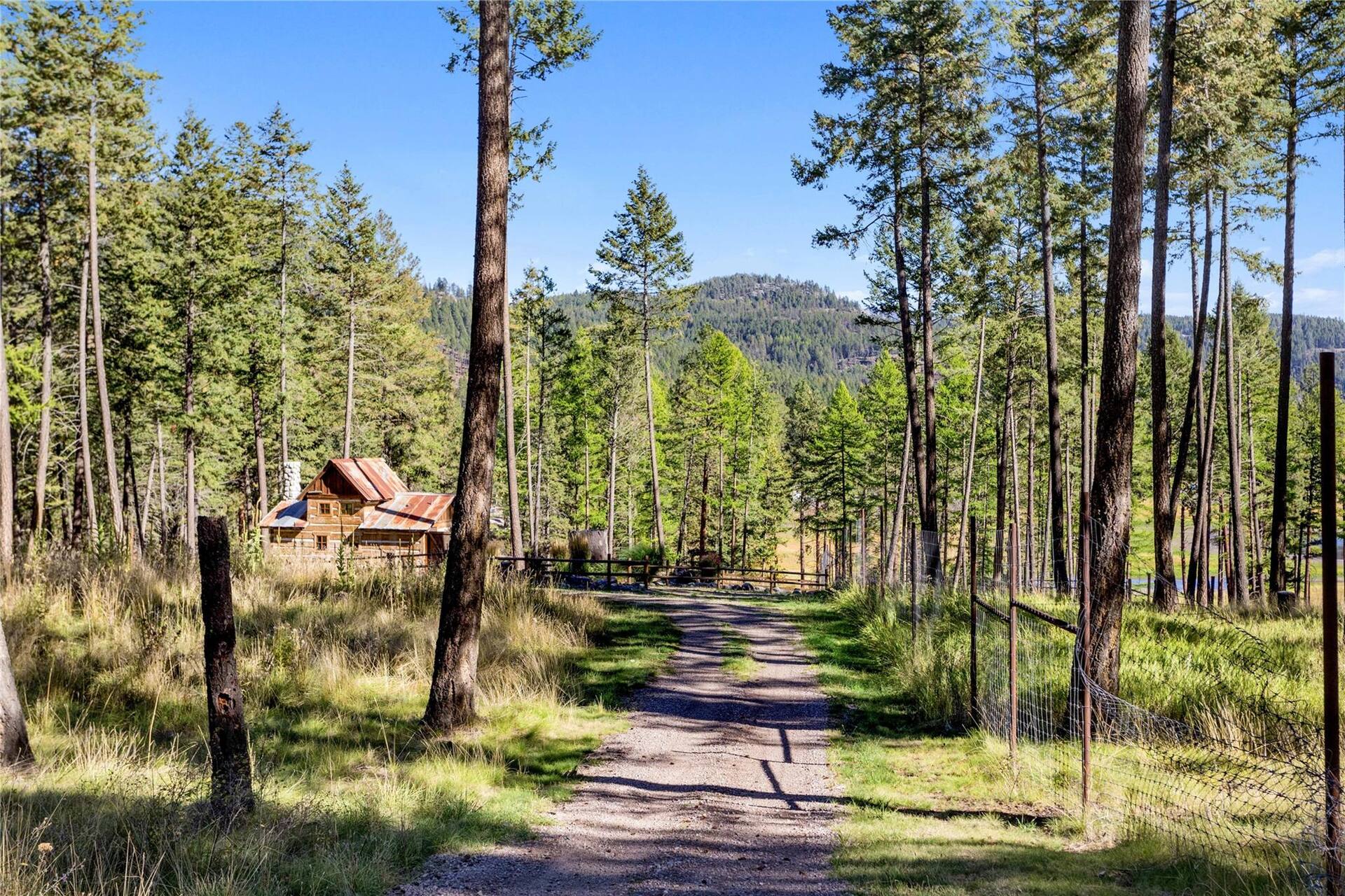 Elk Lake Lodge Montana vacation rental photo 30