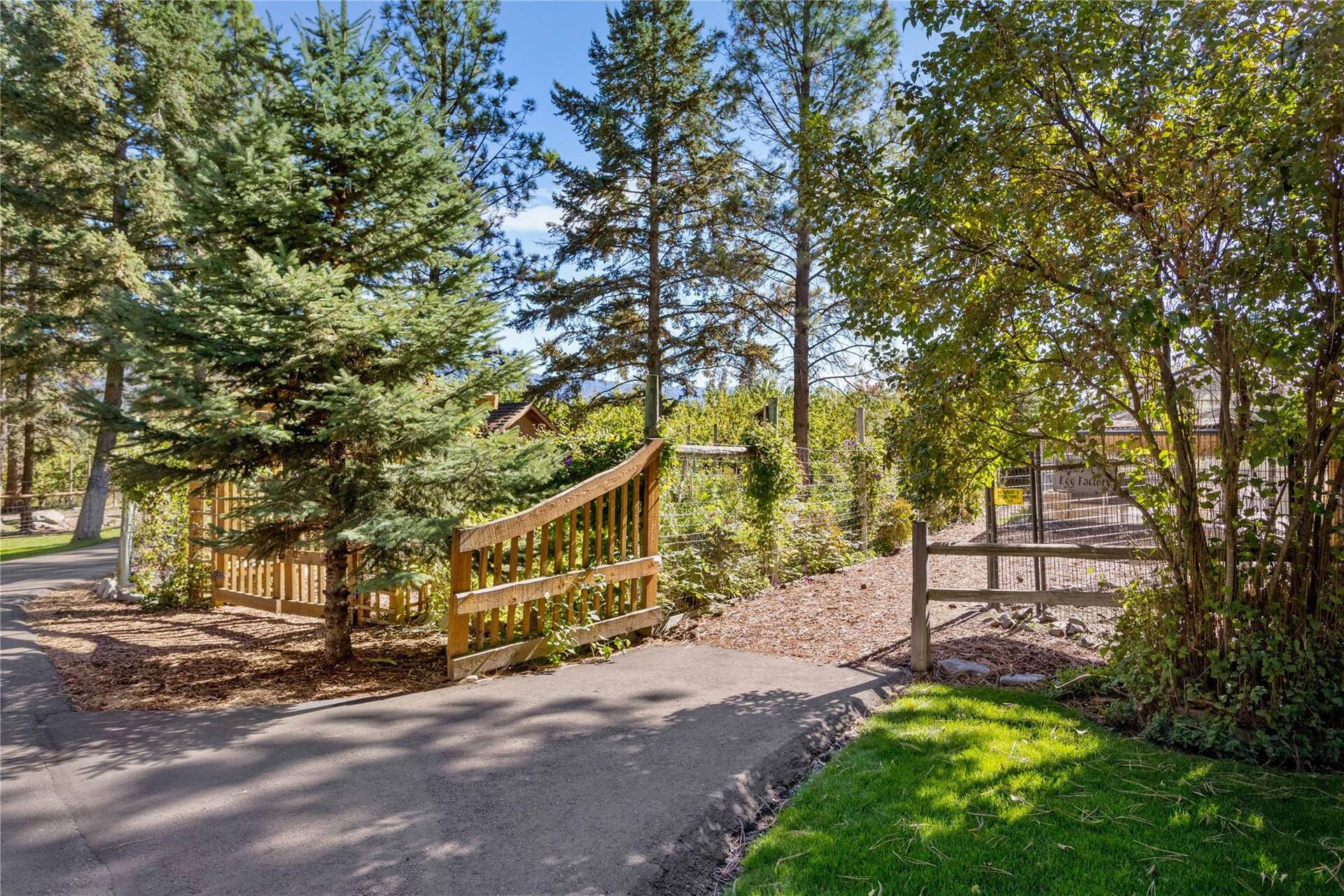 Elk Lake Lodge Montana vacation rental photo 45