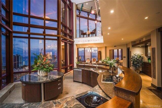 Imperial Hawaii Penthouse luxury vacation rental in Oahu
