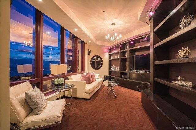 Imperial Hawaii Penthouse Oahu vacation rental photo 3
