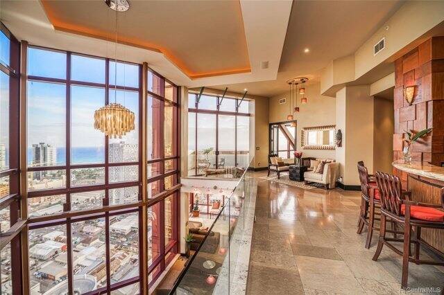 Imperial Hawaii Penthouse Oahu vacation rental photo 7