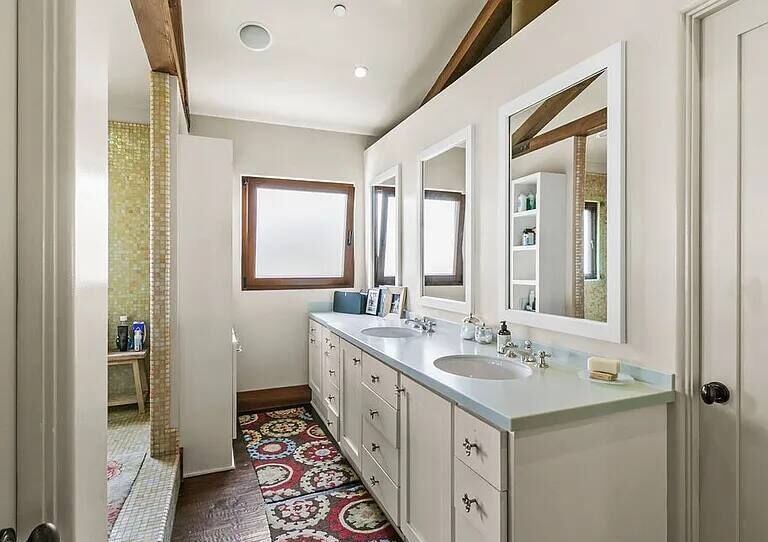 Emerald Ocean Orange County vacation rental photo 25