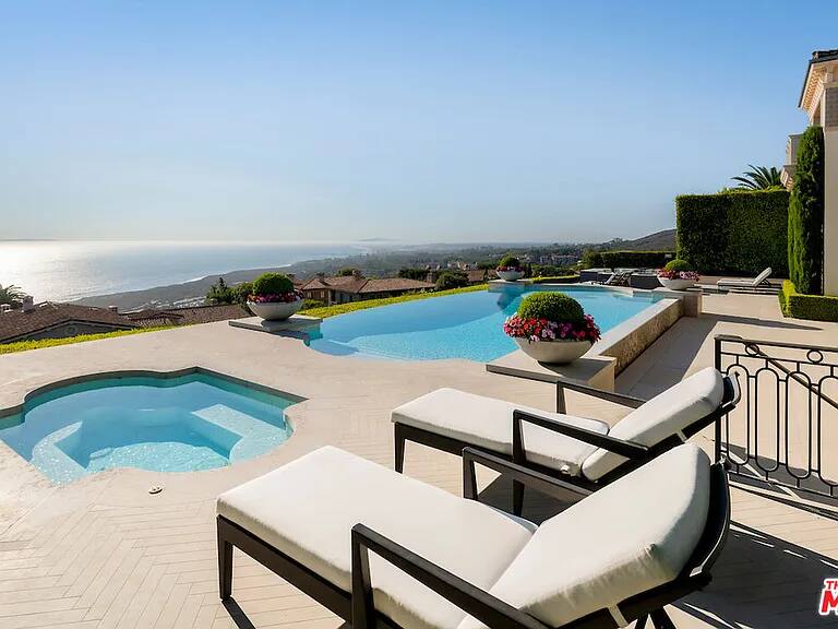 Monarch Emerald Orange County vacation rental photo 4