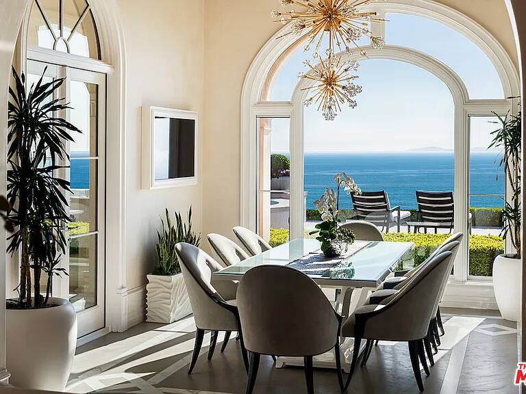 Monarch Emerald Orange County vacation rental photo 17