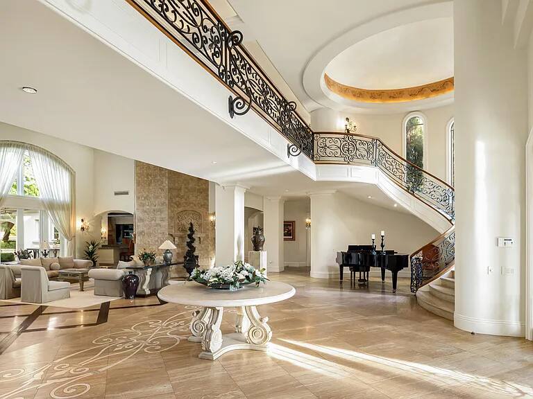 Desert Chateau Palm Springs vacation rental photo 10
