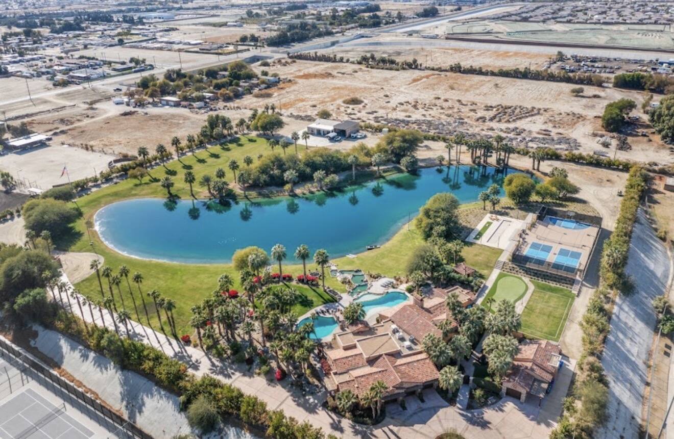 Desert Hearts Palm Springs vacation rental photo 1