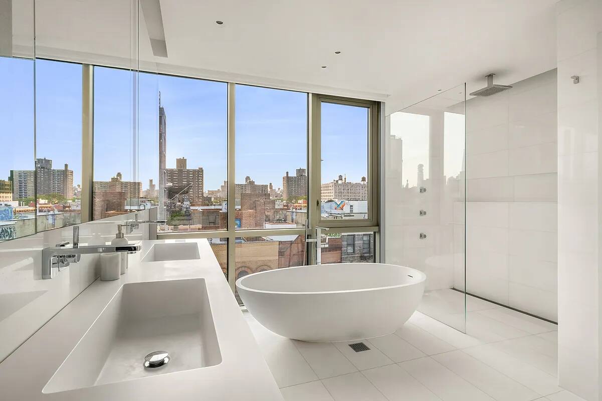 Saota New York vacation rental photo 9