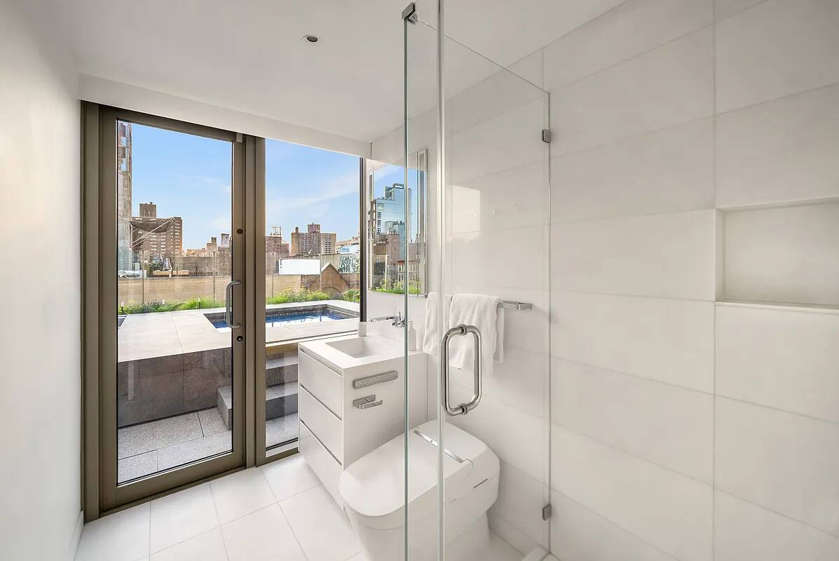 Saota New York vacation rental photo 10