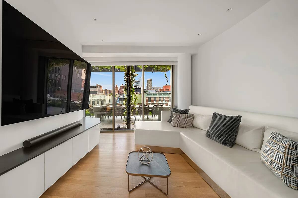 Saota New York vacation rental photo 28